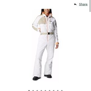 Columbias Women’s Wintertrainer snowsuit white size medium